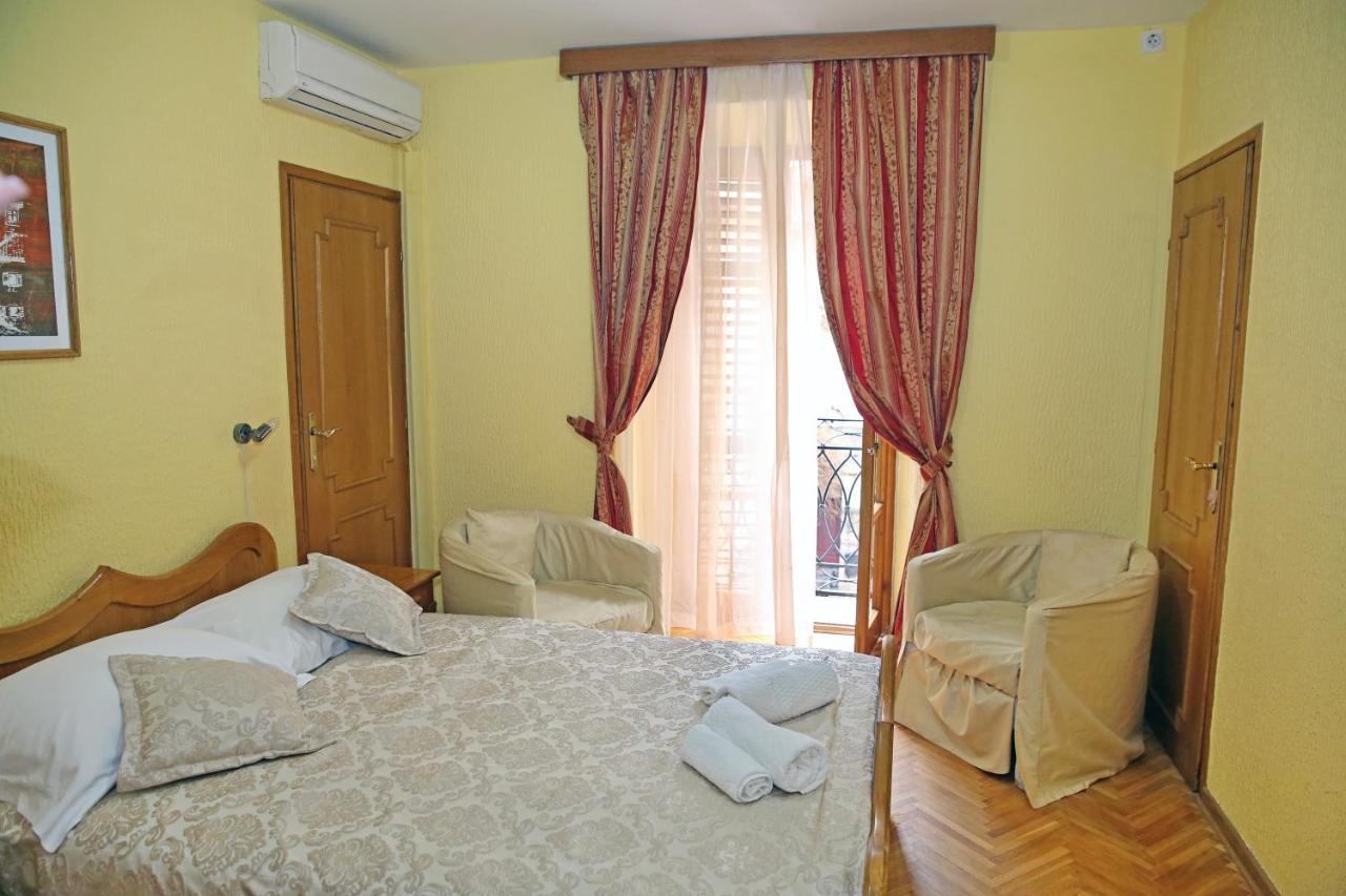 Hotel Marija Котор Екстериор снимка