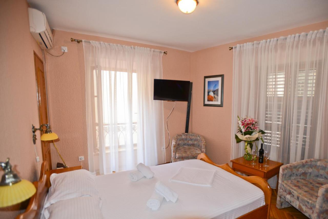 Hotel Marija Котор Екстериор снимка