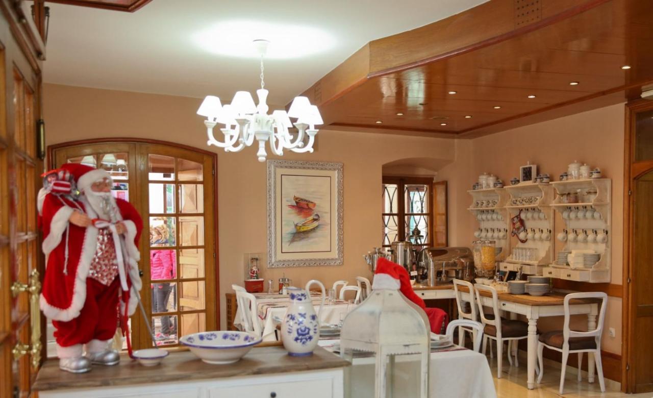 Hotel Marija Котор Екстериор снимка