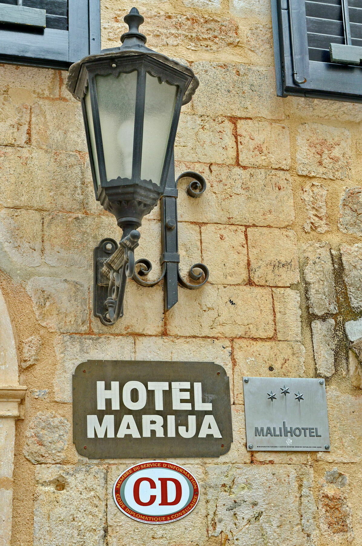 Hotel Marija Котор Екстериор снимка