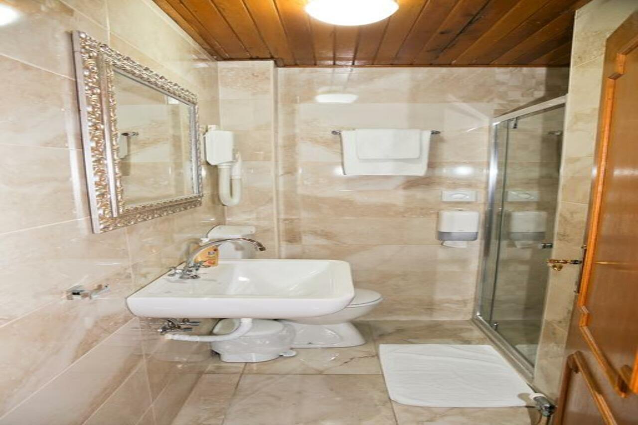 Hotel Marija Котор Екстериор снимка